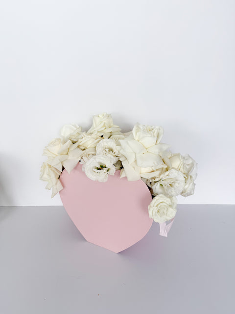 Heart-Shaped Cardboard Flower Basket with Ribbon Handle – Luxury Floral Gift Basket