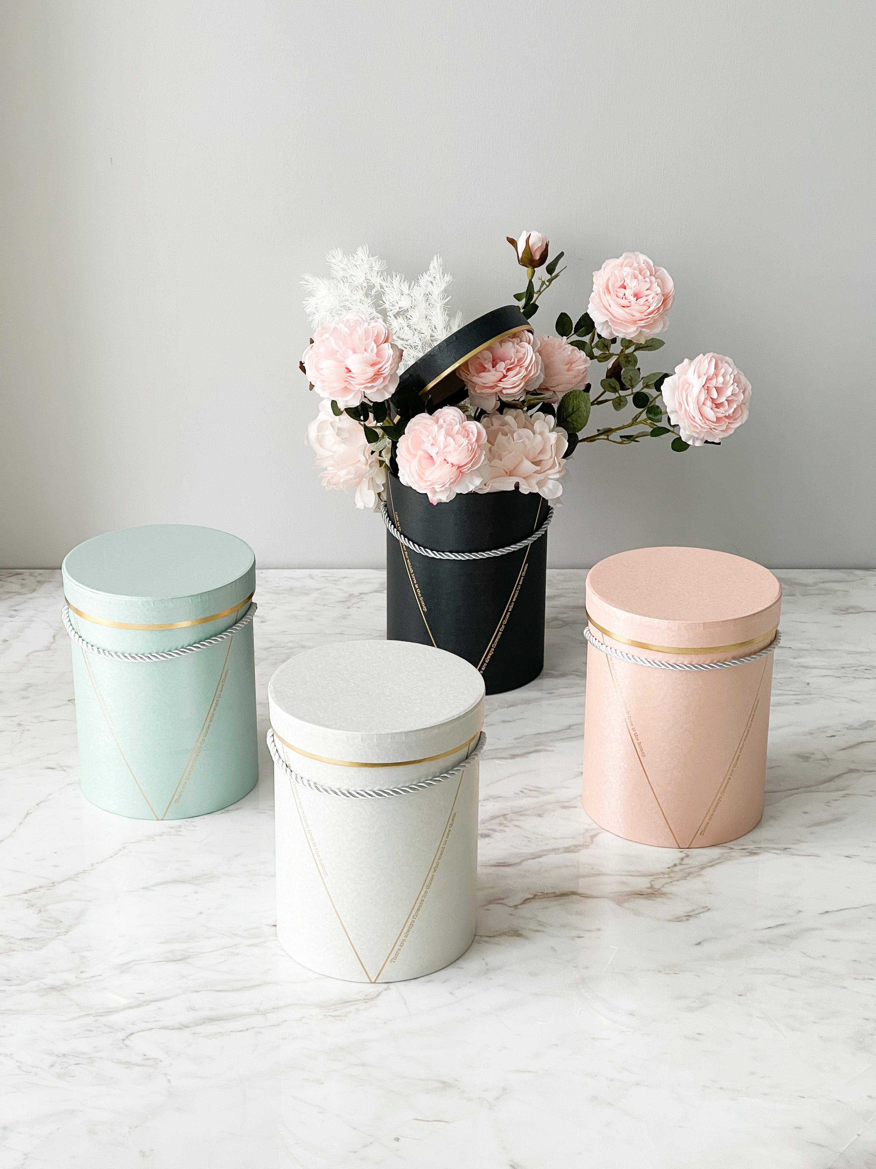 Colored Round Flower Box With Gold Lines– Fleur Wholesale