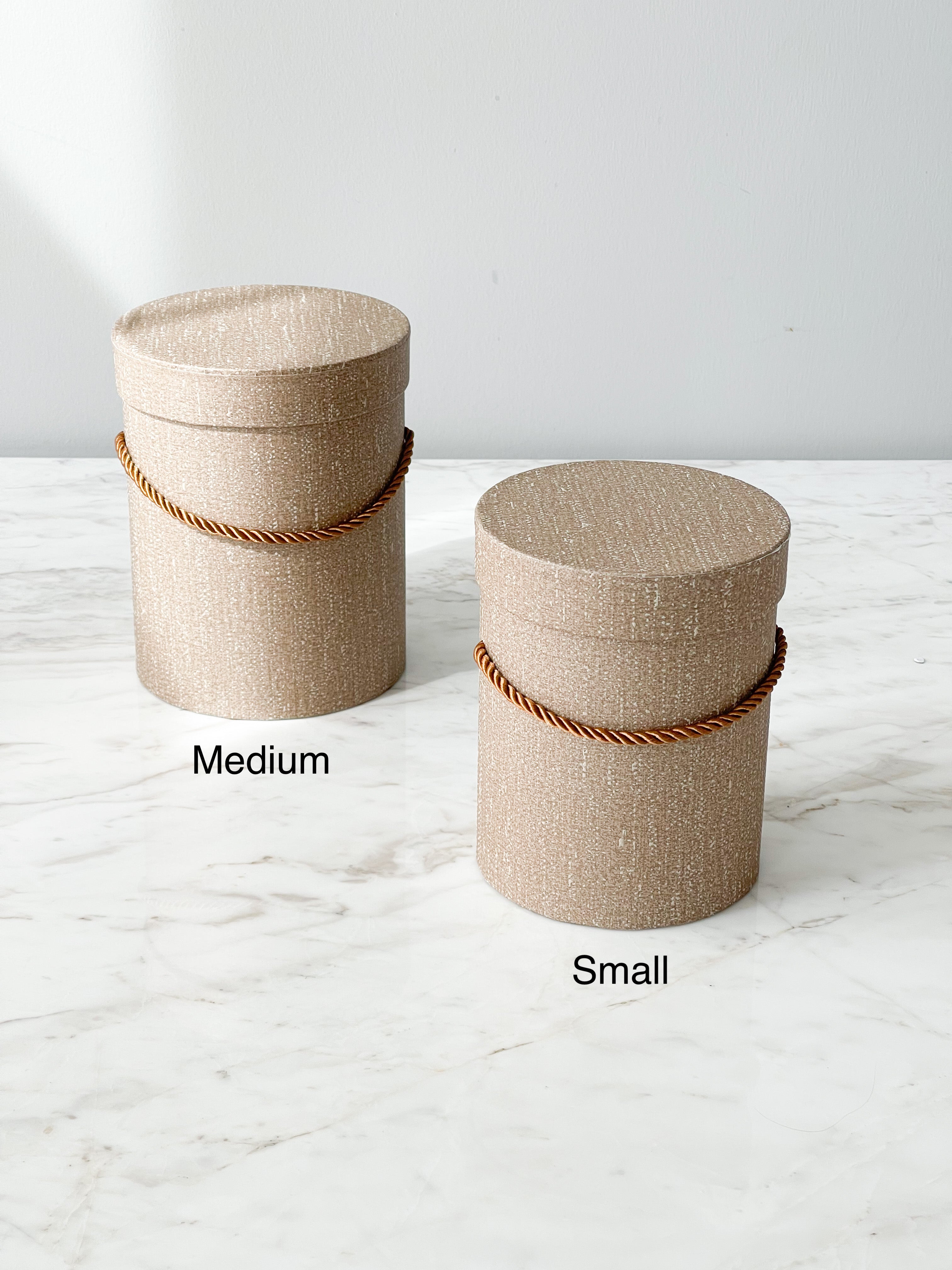 Flower Packaging Rope Colored Round Flower Box With Rope And Lid– Fleur Wholesale